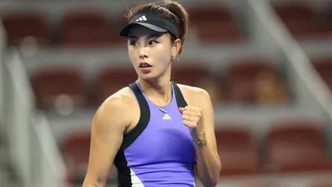 三亚高空王子翱翔，探秘非遗“达瓦孜”传承之谜